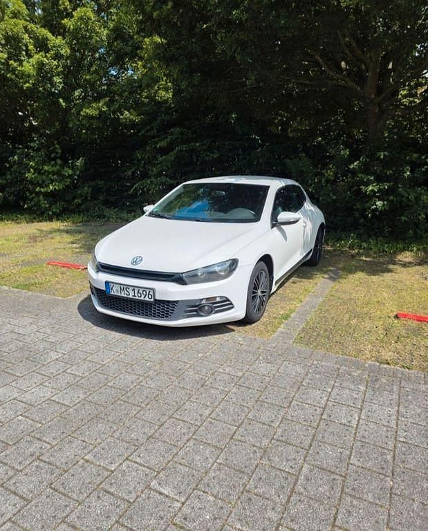 Gebraucht VW Scirocco 140 PS (102 kW) 2009 Weiß Coupé