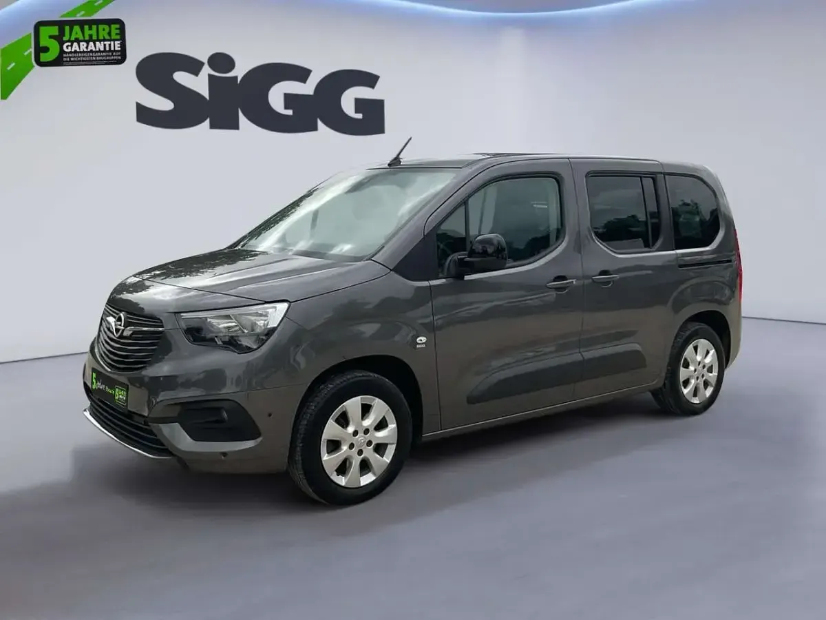 Gebraucht Opel Combo Life Elegance 131 PS (96 kW) 2023 Vulkan grau Van / Kleinbus