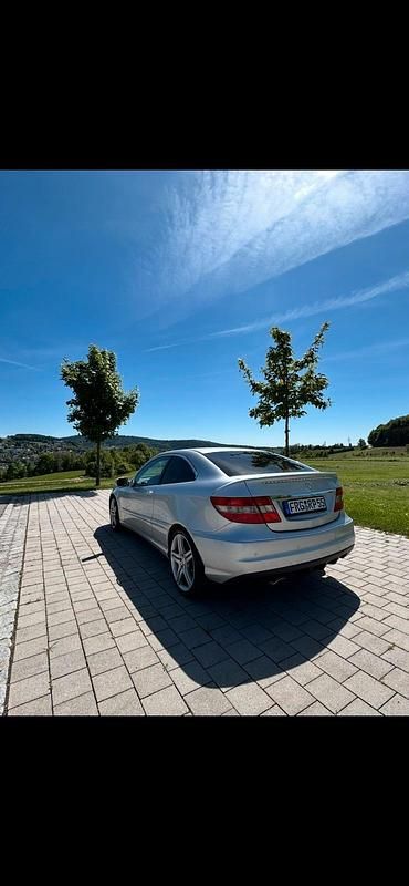 Grau Gebraucht 2010 Mercedes CLC180 Kleinwagen | 5.000 € (Fairer Preis) - Bild 1/4