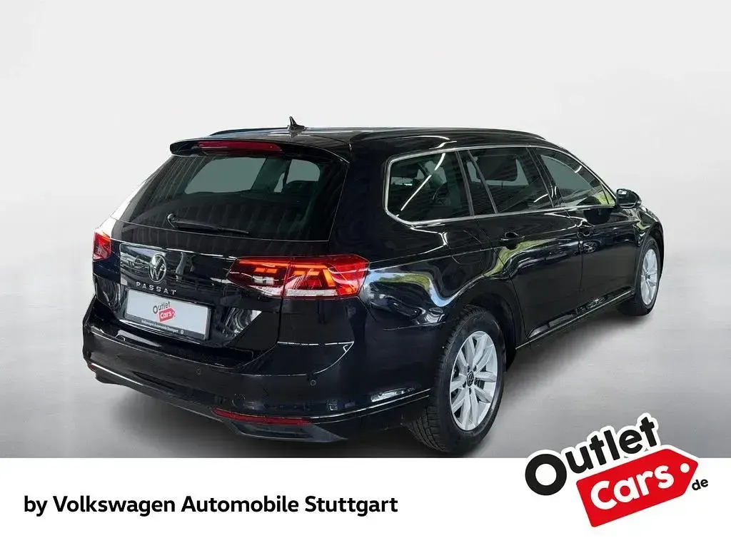 Gebraucht VW Passat Business 150 PS (110 kW) 2023 Schwarz Kombi