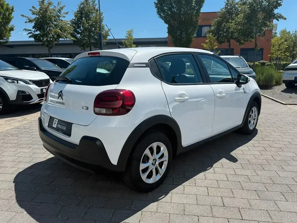Gebraucht Citroën C3 82 PS (60 kW) 2024 Weiß Limousine