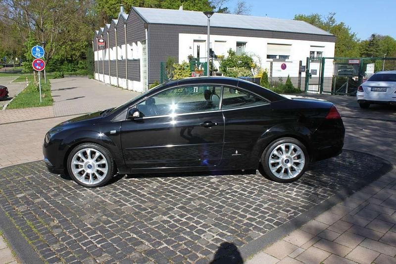 Schwarz Gebraucht 2008 Ford Focus Cabriolet Titanium Cabrio | 3.900 € (Guter Preis) - Bild 1/4