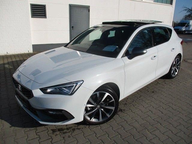 Gebraucht Seat Leon FR 150 PS (110 kW) 2024 Weiß Limousine
