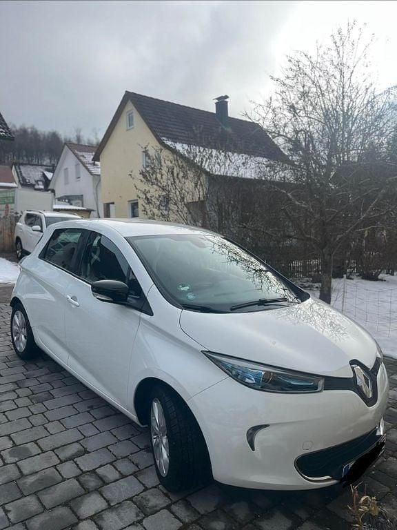 Weiß Gebraucht 2016 Renault Zoe Intens Kleinwagen | 5.990 € (Fairer Preis) - Bild 1/4