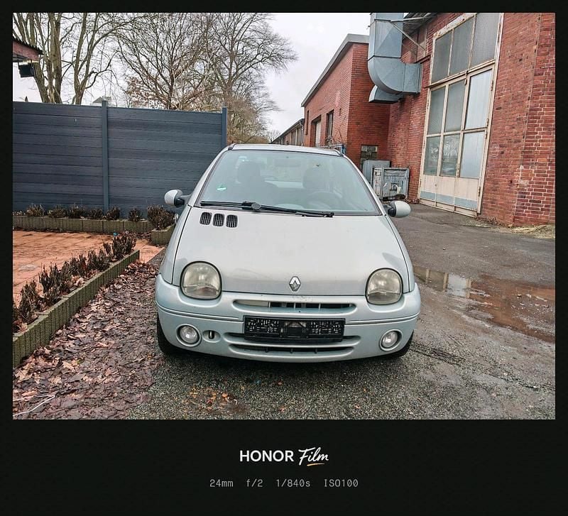 Gebraucht Renault Twingo 58 PS (42 kW) 2003 Silber Kleinwagen