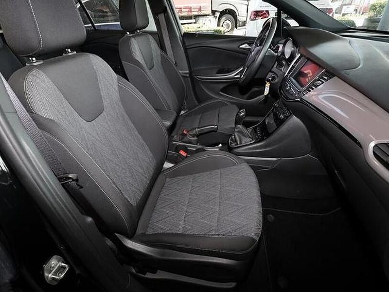 Gebraucht Opel Astra 131 PS (96 kW) 2020 Obsidianschwarz metallic Kombi