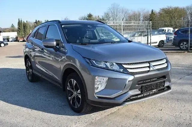 Gebraucht Mitsubishi Eclipse Cross Diamant Edition 163 PS (119 kW) 2019 Grau SUV