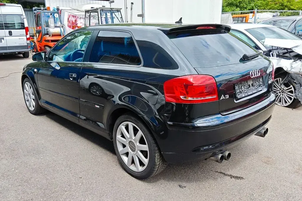 Gebraucht Audi A3 S-Line 140 PS (102 kW) 2004 Schwarz Kleinwagen