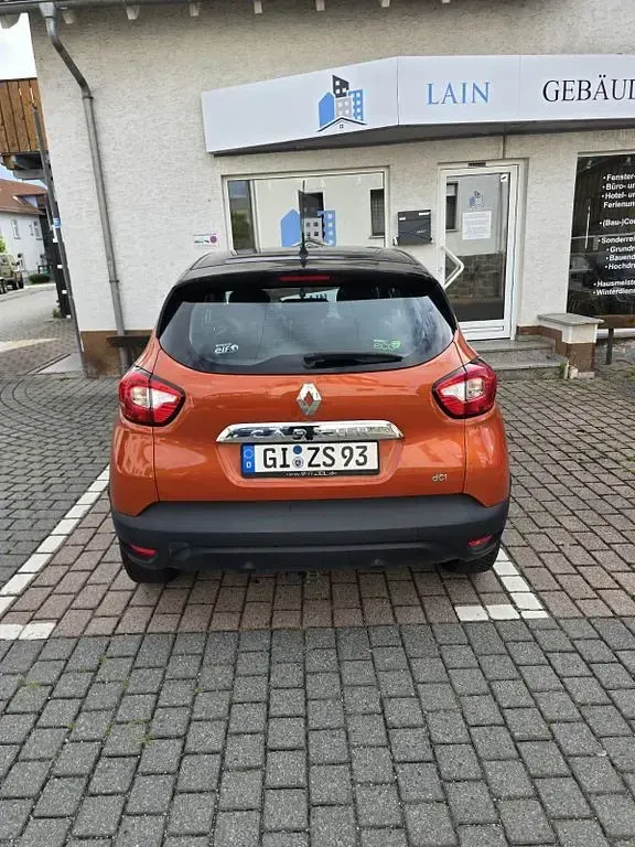 Gebraucht Renault Captur Dynamique 90 PS (66 kW) 2014 Orange SUV