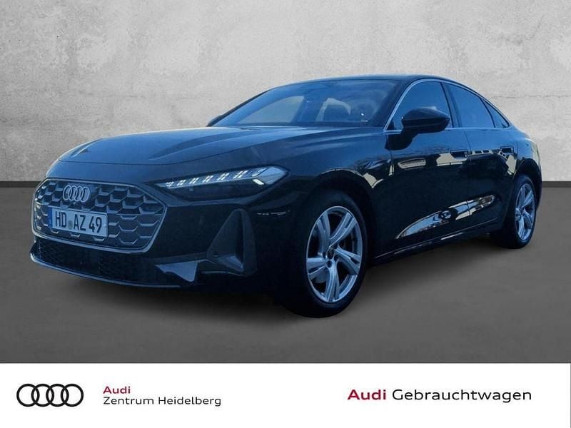 Mythosschwarz (metallic) Gebraucht 2024 Audi A5 Limousine | 39.000 € (Superpreis) - Bild 1/4