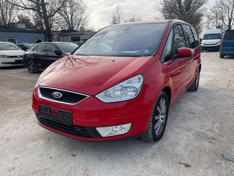 Rot Gebraucht 2009 Ford Galaxy Ghia Van / Kleinbus | 3.990 € (Superpreis) - Bild 1/4