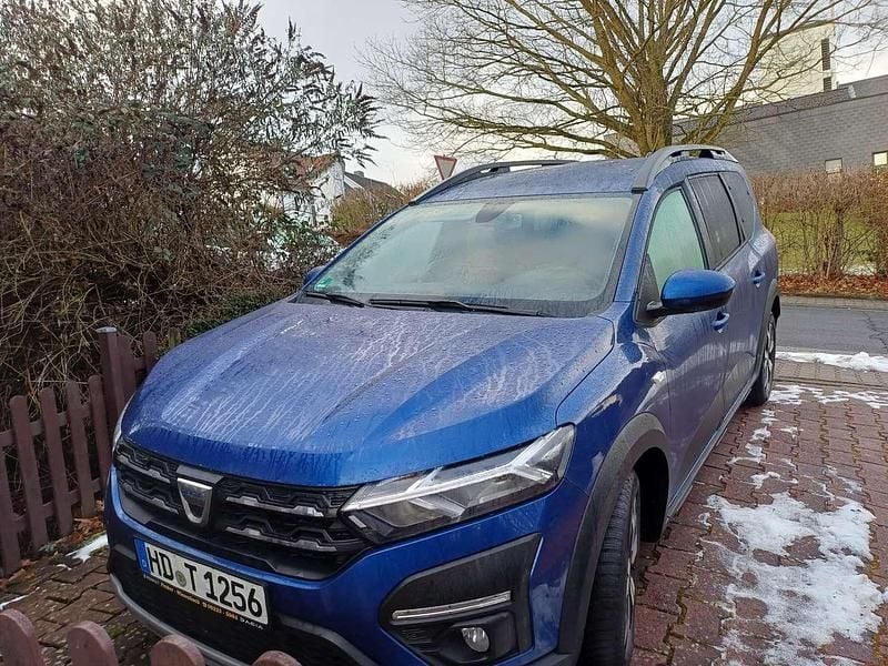 Gebraucht 2022 Dacia Jogger Comfort Van / Kleinbus | 12.500 € (Guter Preis) - Bild 1/4