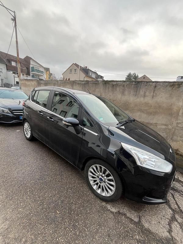 Gebraucht Ford B-MAX SYNC Edition 95 PS (69 kW) 2015 Schwarz Van / Kleinbus