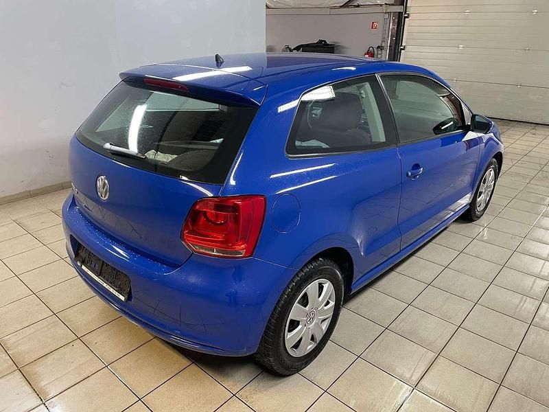 Gebraucht VW Polo Trendline 60 PS (44 kW) 2013 Meerblau Kleinwagen