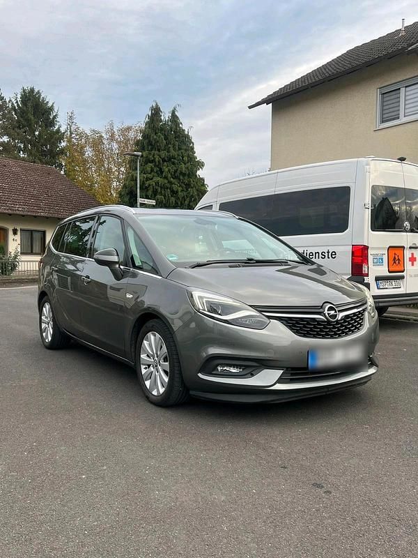 Gebraucht Opel Zafira 170 PS (125 kW) 2017 Grün Van / Kleinbus