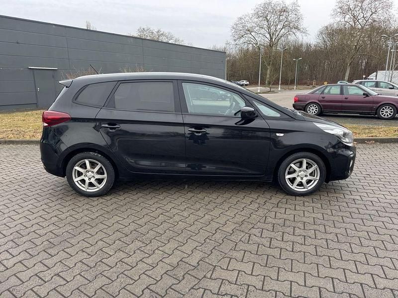 Gebraucht Kia Carens Vision 141 PS (103 kW) 2017 Schwarz Van / Kleinbus