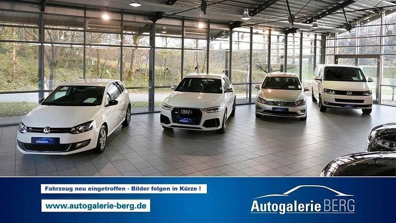 Pure grey Gebraucht 2021 VW Multivan Generation Six Van | 38.900 € (Guter Preis) - Bild 1/1