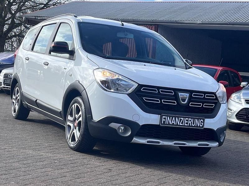 Gebraucht Dacia Lodgy Stepway 131 PS (96 kW) 2020 Weiß Van / Kleinbus