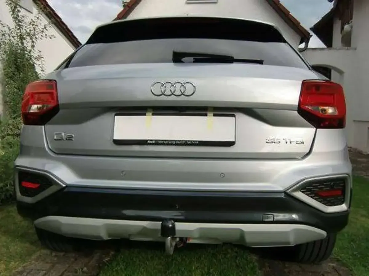 Gebraucht Audi Q2 Advanced 150 PS (110 kW) 2024 Grau SUV