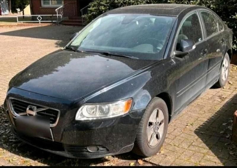 Schwarz Gebraucht 2010 Volvo S40 Limousine | 2.300 € (Guter Preis) - Bild 1/4