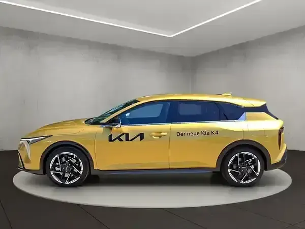 Neu Kia K4 179 PS (131 kW) 2026 Gold Limousine