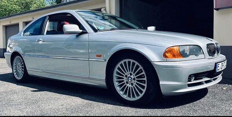 Silber Gebraucht 1999 BMW 328 Sport Line Coupé | 10.900 € (Etwas zu teuer) - Bild 1/4