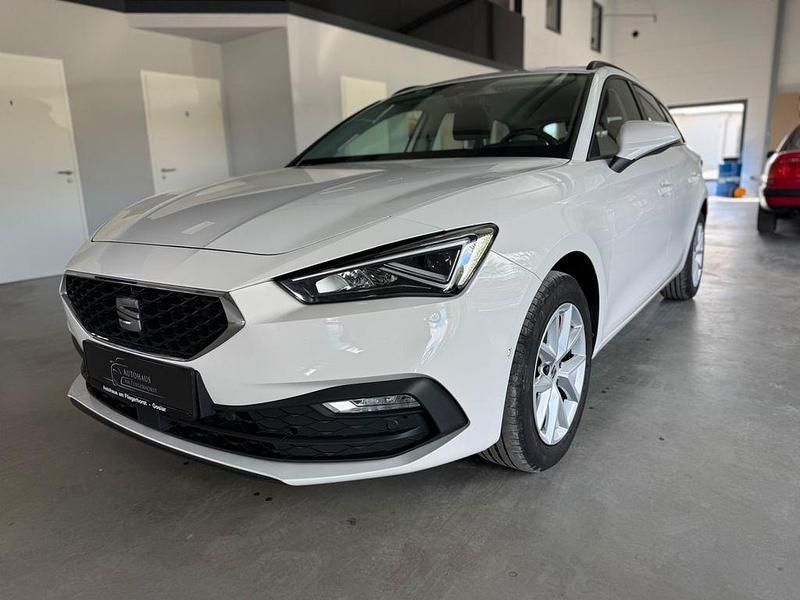 Weiß Gebraucht 2021 Seat Leon Style Kombi | 16.450 € (Fairer Preis) - Bild 1/4