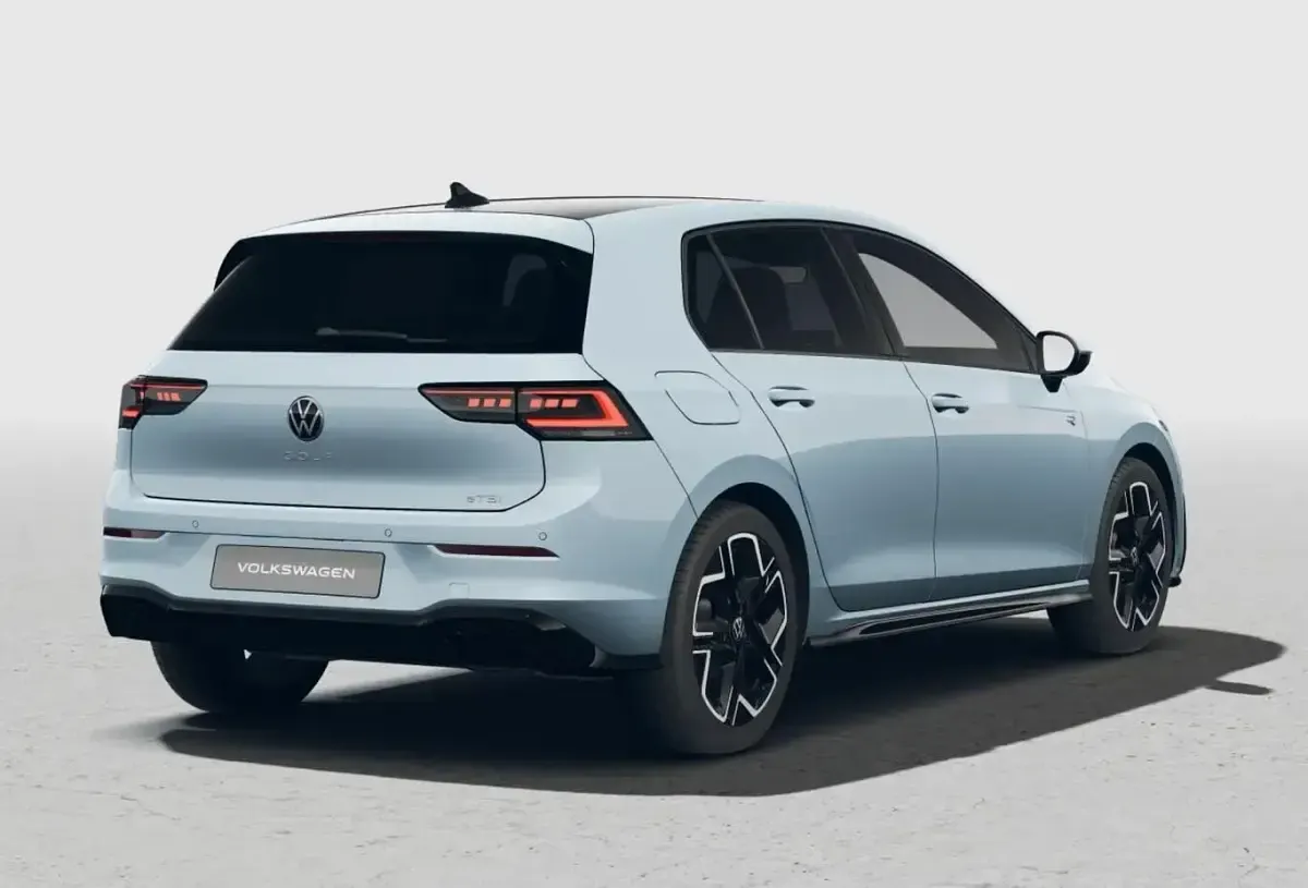 Neu VW Golf VIII R-line 150 PS (110 kW) 2026 Moonstone grey/black roof Limousine