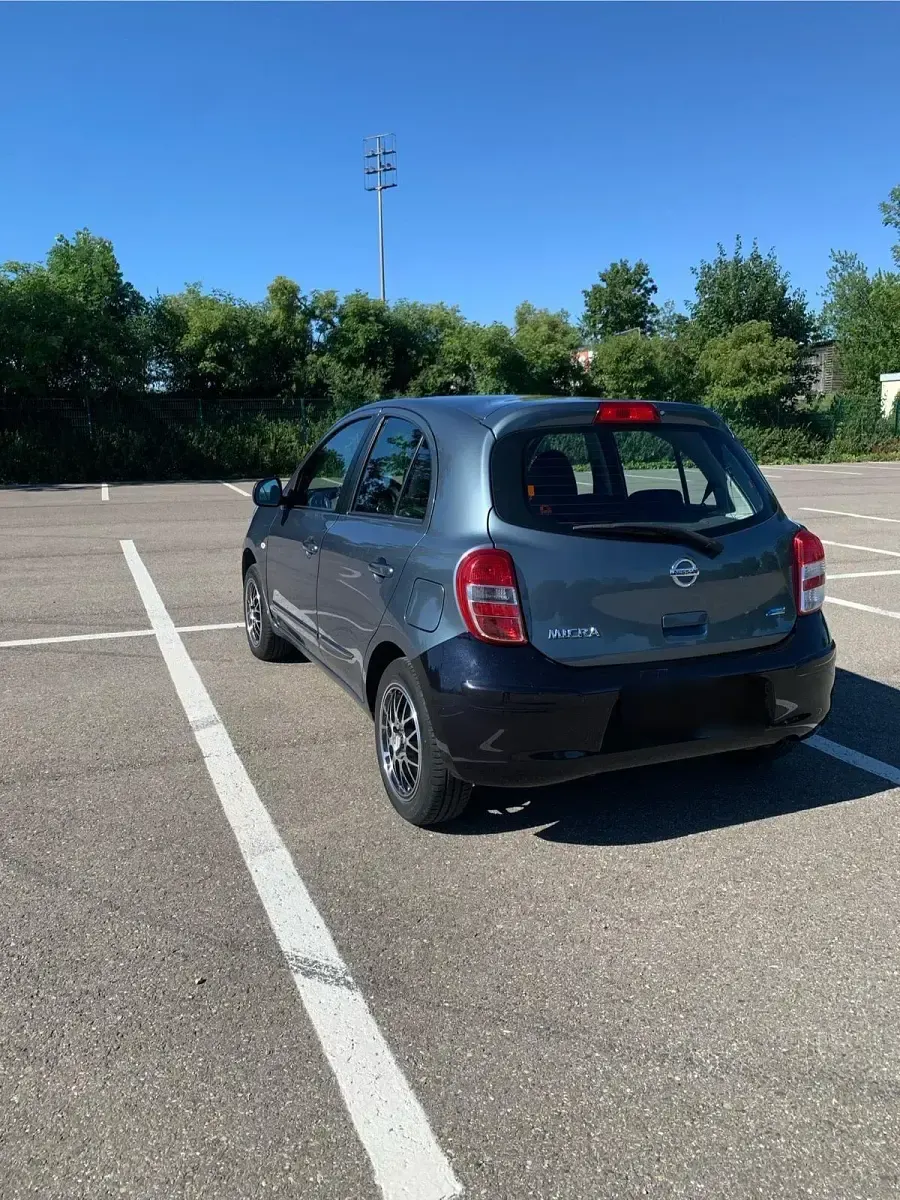 Gebraucht Nissan Micra Pure 80 PS (58 kW) 2011 Grau Kleinwagen