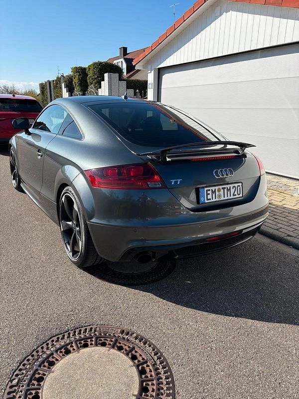 Gebraucht Audi TT S-Line 211 PS (155 kW) 2024 Grau Coupé