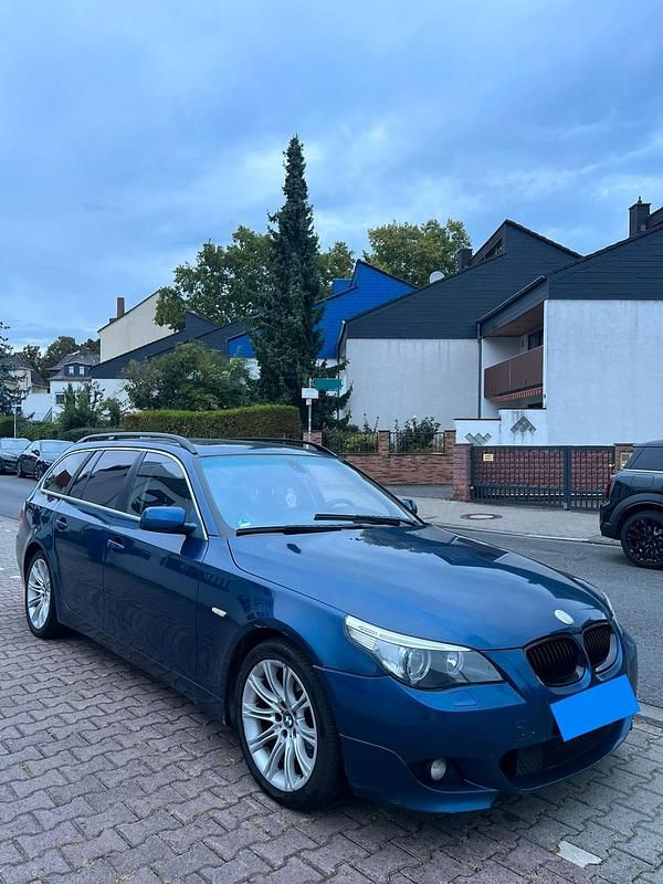 Blau Gebraucht 2004 BMW 525 M Sport Kombi | 3.499 € (Guter Preis) - Bild 1/4