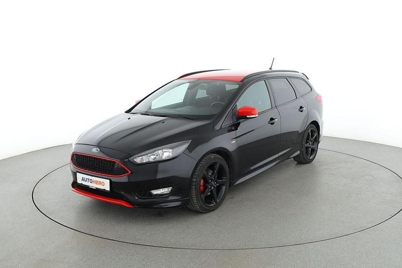 Schwarz Gebraucht 2018 Ford Focus ST-Line Kombi | 12.750 € (Guter Preis) - Bild 1/3
