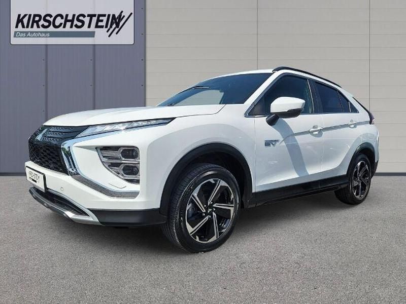 Gebraucht Mitsubishi Eclipse Cross Plus 188 PS (138 kW) 2022 Weiss SUV
