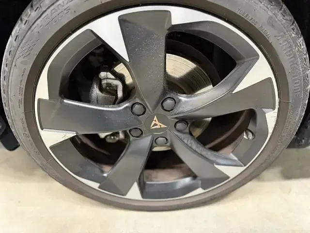 Gebraucht Cupra Leon 150 PS (110 kW) 2025 Schwarz Kombi