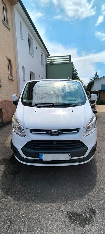 Gebraucht Ford Tourneo Titanium 125 PS (91 kW) 2015 Weiß Van / Kleinbus