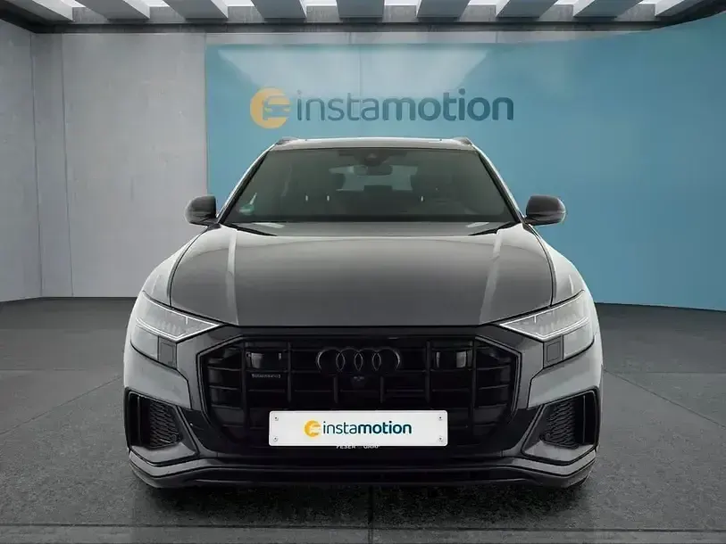 Usata Audi Q8 S-Line 286 CV (210 kW) 2025 Grigio SUV