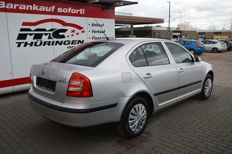 Gebraucht Skoda Octavia Ambiente 102 PS (75 kW) 2004 Silber Limousine