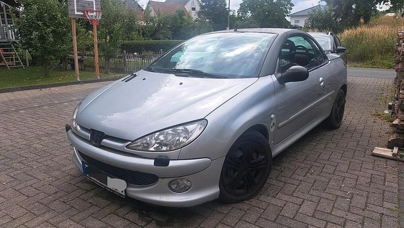 Silber Gebraucht 2003 Peugeot 206 CC Cabrio | 500 € (Superpreis) - Bild 1/4