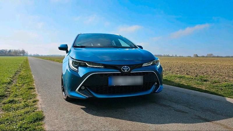 Gebraucht Toyota Corolla Lounge 2019 Blau Kombi
