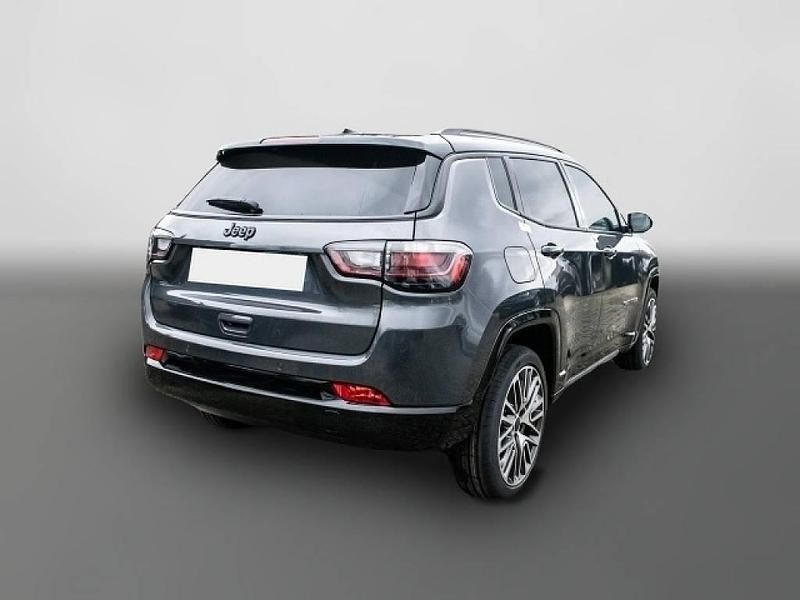 Gebraucht Jeep Compass Summit 131 PS (96 kW) 2025 Grau SUV