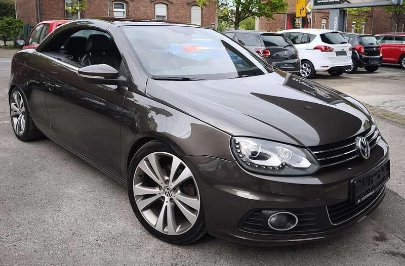 Second-hand VW Eos Basis 122 CP (89 kW) 2011 Maro Cabrio