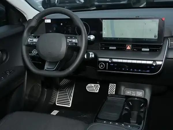 Neu Hyundai Ioniq 5 125 kW (170 PS) 2025 Abyss black SUV