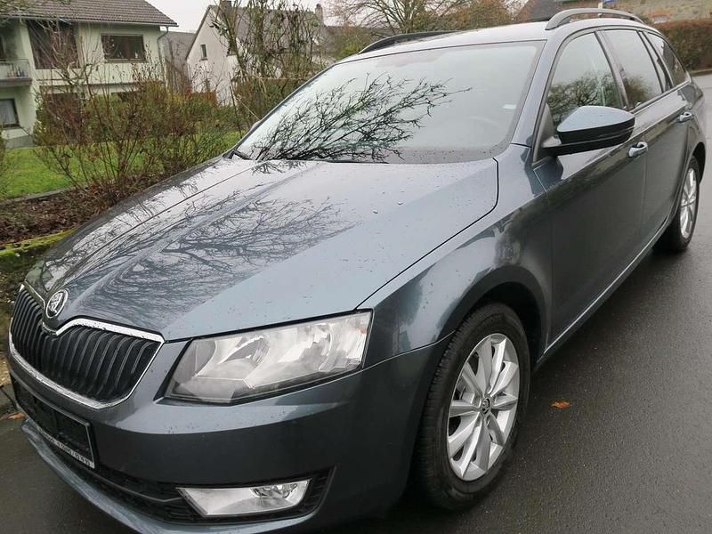 Gebraucht Skoda Octavia Style 150 PS (110 kW) 2017 Quarzgrau metallic Kombi