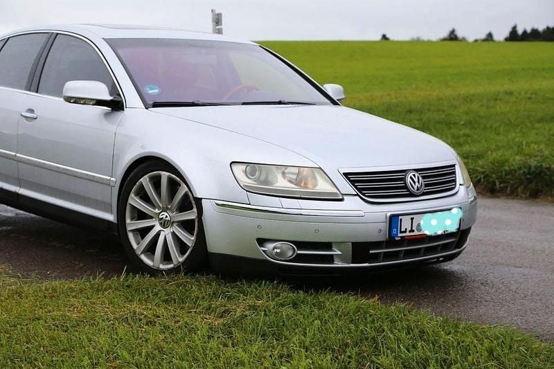 Silber Gebraucht 2005 VW Phaeton Limousine | 2.000 € (Fairer Preis) - Bild 1/4