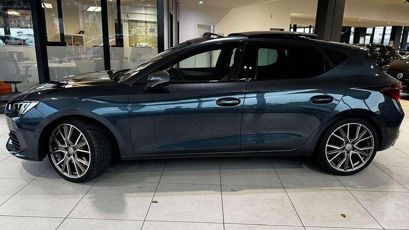 Gebraucht Cupra Leon VZ 300 PS (220 kW) 2023 Magnetic grau Limousine