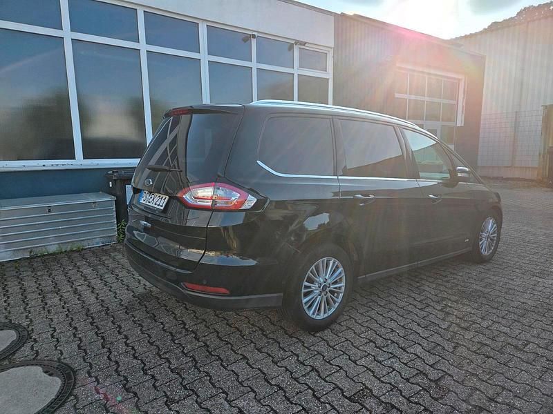 Schwarz Gebraucht 2025 Ford Galaxy Van / Kleinbus | 20.000 € - Bild 1/4