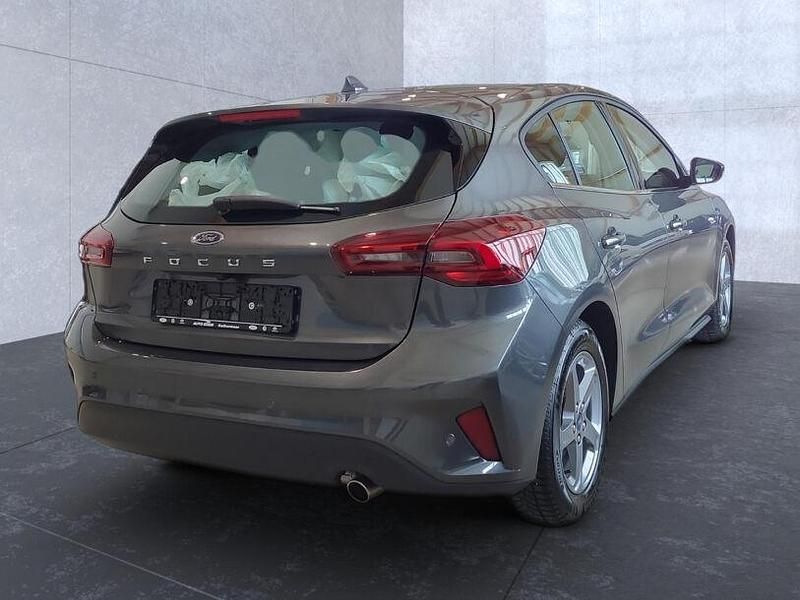 Gebraucht Ford Focus Titanium 155 PS (114 kW) 2023 Magneticgrau (grau) Limousine