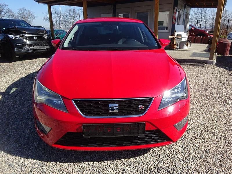 Gebraucht Seat Leon FR 140 PS (102 kW) 2013 Rojo emocion Limousine
