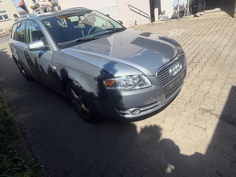 Second-hand Audi A4 163 CP (119 kW) 2005 Gri Break