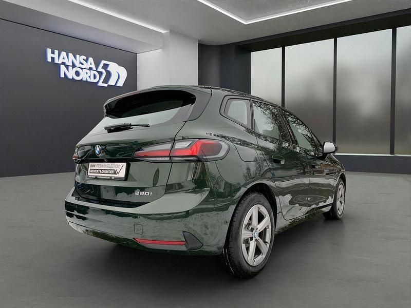 Gebraucht BMW 220 Active Tourer 170 PS (125 kW) 2025 Grün Van / Kleinbus